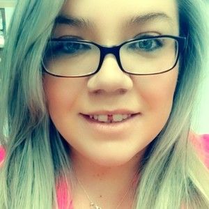 Meet your Posher, Denise